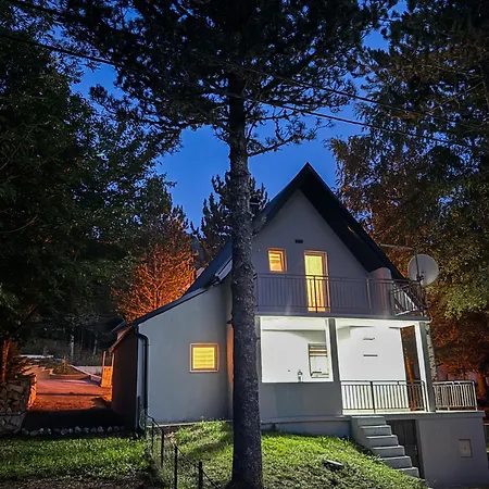 Pineta Tatil Evi